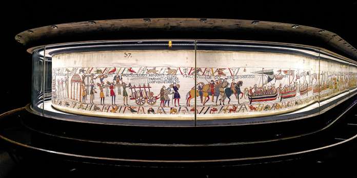 De huidige opstelling van het wandkleed in het Museum van Bayeux - Handwerkwereld