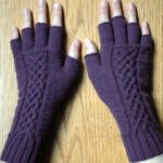 Gebreide handschoen met Keltische motieven - Handwerkwereld